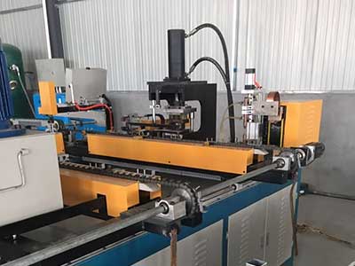 體育場圍網(wǎng)廠家車間